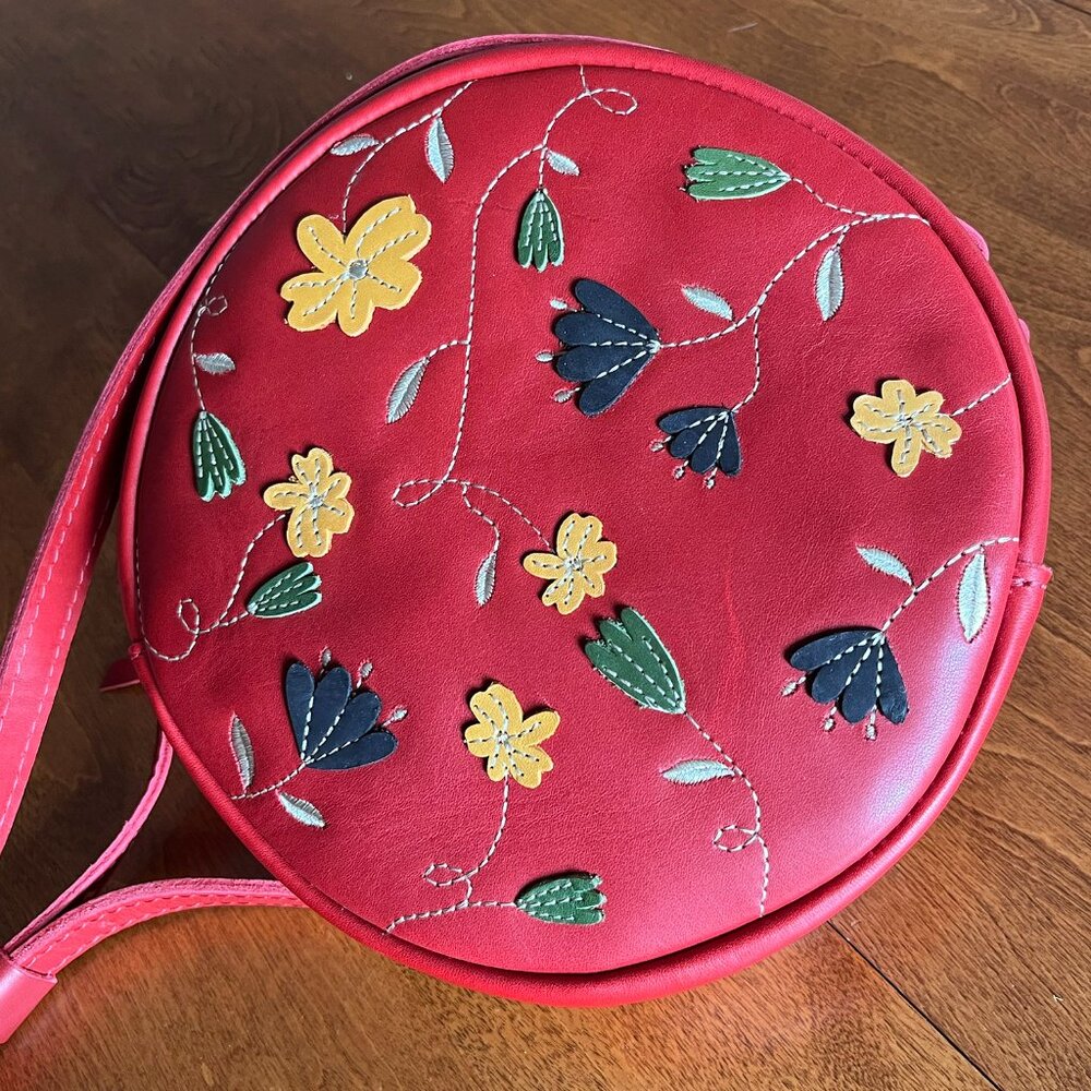 Portland Leather Goods Folklore Ruby large circle crossbody - Picture 4 of 16